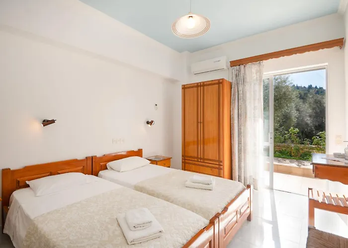 Frangis Dodeka * Agios Spyridon (Corfu)