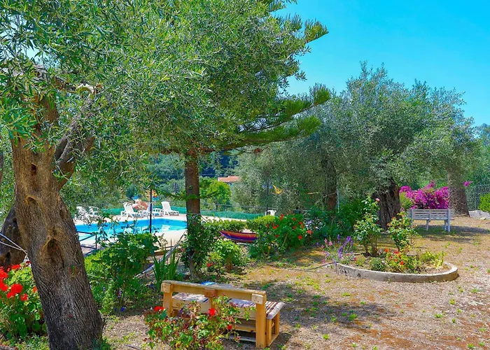 Frangis Dodeka Apartament *