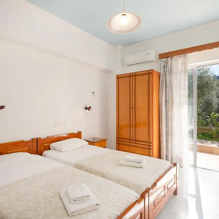 Frangis Dodeka * Agios Spyridon (Corfu)